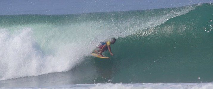 Dominical Surf Adventures - Surf Dominical Surf Adventures - Surf vague paficique mer tube