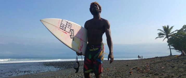Caribbeans Surf School and Shop - Hershel Caribbeans Surf School and Shop Caraïbes Sud Playa Cocles Puerto VIejo de Talamanca Limon Plage planche Hershel