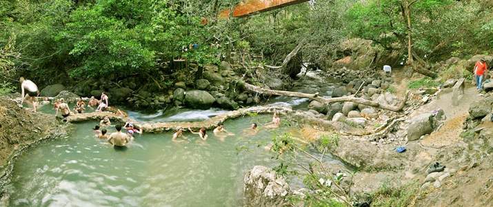 Rio Negro - Eau Thermale et rivière Rio Negro Rincon de la Vieja Hacienda Guachipelin Adventure Tours Volcan Bassins Eau Thermale Rivière Activité