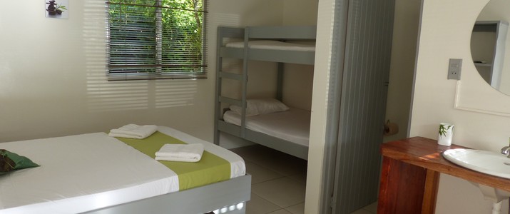 Chambre Colibri Rouge Cahuita Caraïbes Sud Chambre double