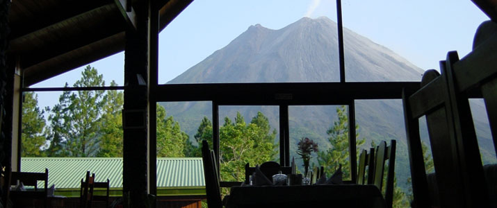 Arenal Observatory Lodge - Restaurant avec Vue Arenal Observatory Lodge El Castillo La Fortuna Volcan Vue Restaurant