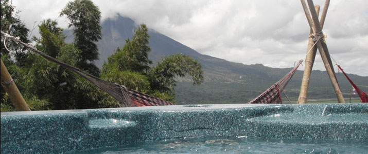 Essence Arenal - Baignade avec vue Essence Arenal La Fortuna Volcan Cabinas Verdure Jardin Jacuzzi Hamac