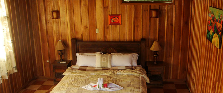 Kokoro - Chambre Kokoro Arenal La Fortuna Chambre Bois