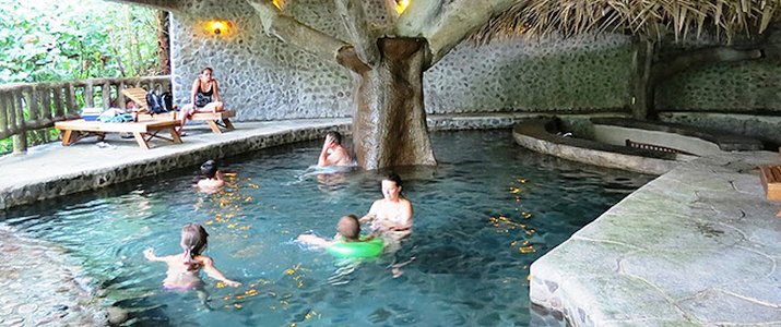Rancho Margot - Bassin d'eau naturelle Rancho Margot Arenal El Castillo Volcan Bassin Piscine eau naturelle