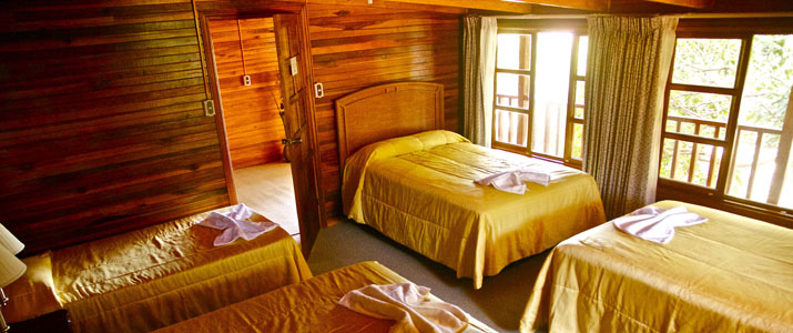 Santa Elena Lodge chambre Santa Elena Lodge Guanacaste Bahia Salinas chambre bois
