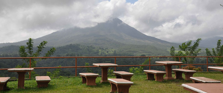 Arenal Hanging Bridges Vue Volcan