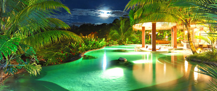 The Springs Resort & Spa piscine nuit