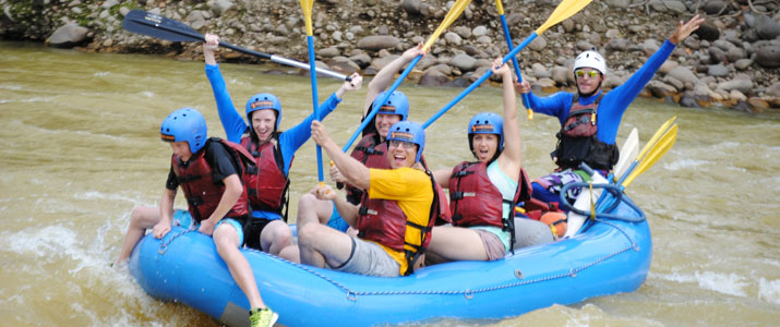 Aguas Bravas Aguas Bravas rafting bonheur famille