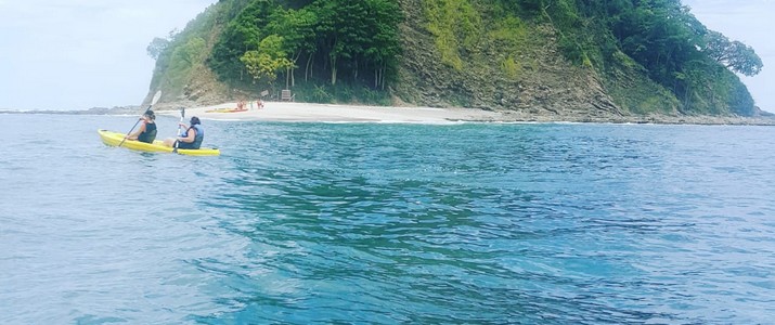 Léo Tours Samara Nicoya surf