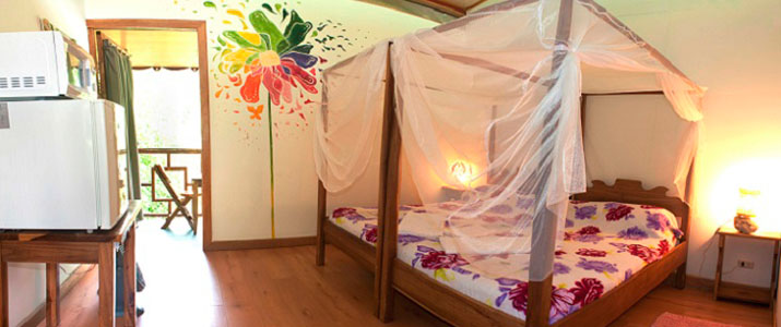 Chambre Blue conga Caraïbes Sud Puerto Viejo de Talamanca chambre lit double moustiquaire