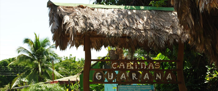 Cabinas Guarana Caraïbes Sud Puerto Viejo de Talamanca façade colorée charme italien