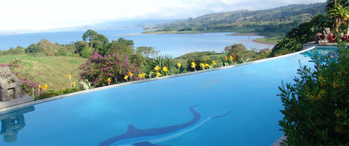 La Mansion Inn Nuevo Arenal Lac Volcan Piscine Débordement