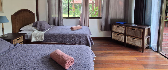 Kenaki lodge Caraïbes Sud Cahuita bungalow bois nature