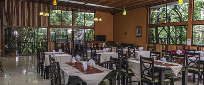 Jaguarundi Lodge restaurant