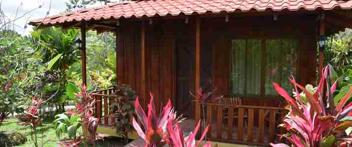 Hotel Rancho Cerro Azul La Fortuna bungalow