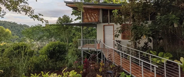 Hébergement éco-lodge à Golfito au Costa Rica, immersion en pleine nature tropicale