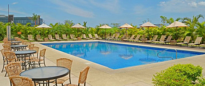 Hilton Garden Inn Liberia Airport piscine Hilton Garden Inn Liberia Airport Guanacaste piscine