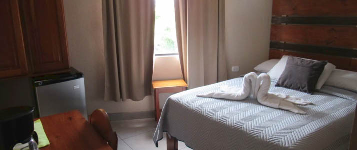 Cabinas Midey - Chambre Cabinas Midey Punta Arena Costa Rica Hotel Cuisine