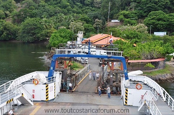 Ferry à Paquera