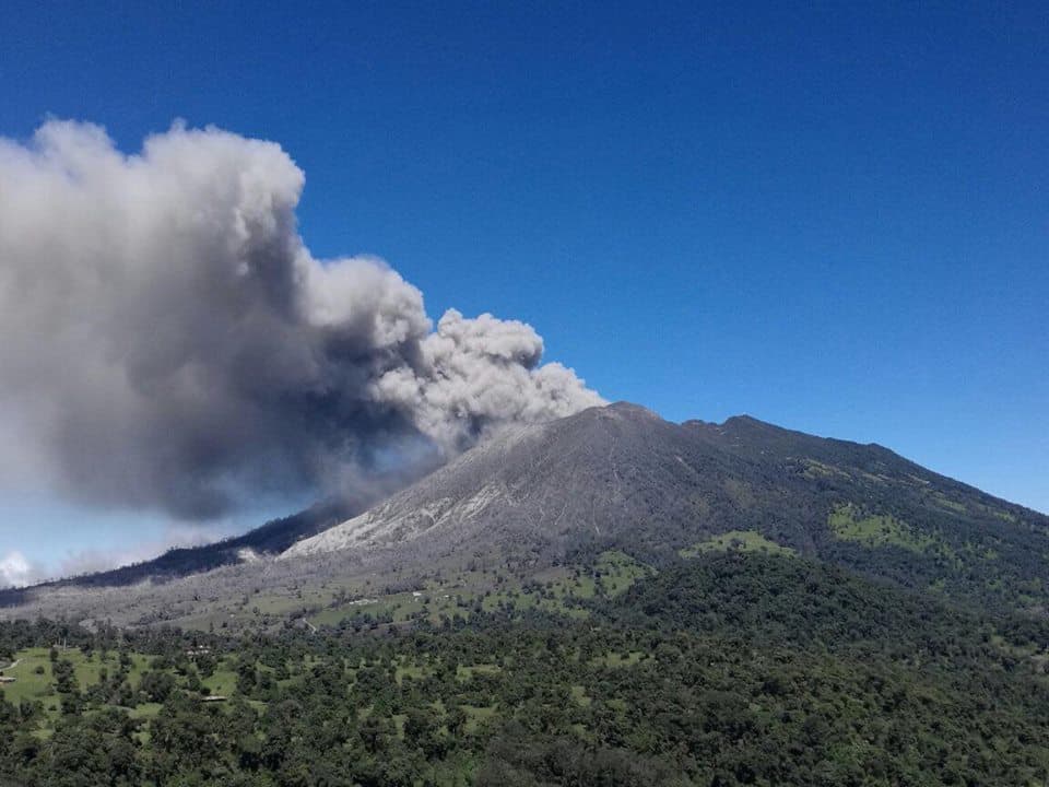 volcan turrialba